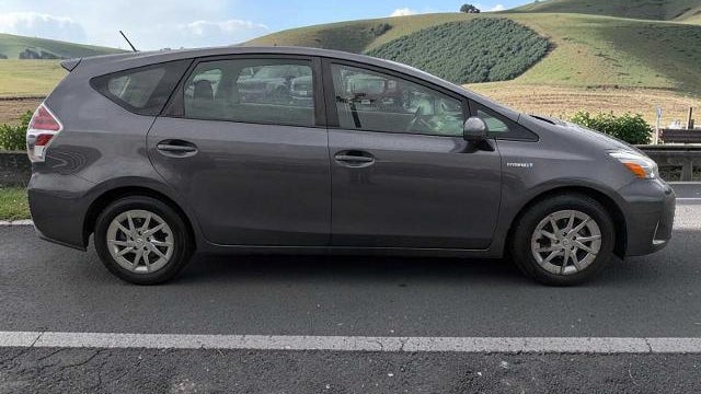 2015 Toyota Prius v Two