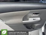 2012 Prius v Thumbnail 26