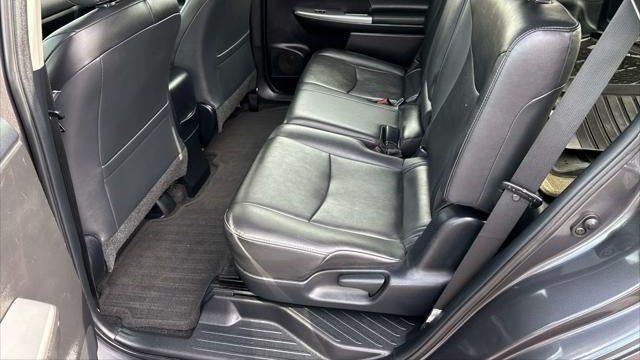 2016 Toyota Prius v Four