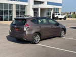 2017 Prius v Thumbnail 3