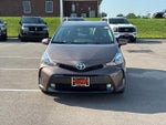 2017 Prius v Thumbnail 8