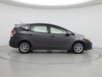 2017 Prius v Thumbnail 7