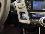 2017 Prius v Thumbnail 17