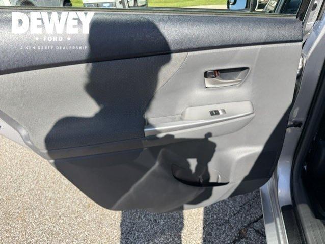 2012 Toyota Prius - $9,113