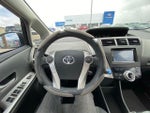 2014 Prius v Thumbnail 9