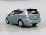 2014 Prius v Thumbnail 2