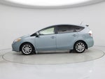2014 Prius v Thumbnail 3