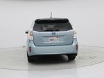 2014 Prius v Thumbnail 6