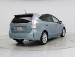 2014 Prius v Thumbnail 8