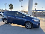 2012 Prius v Thumbnail 4