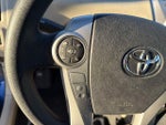 2012 Prius v Thumbnail 17