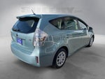 2013 Prius v Thumbnail 9