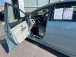 2013 Prius v Thumbnail 22