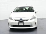 2014 Prius v Thumbnail 3
