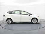 2014 Prius v Thumbnail 5
