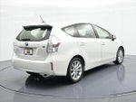 2014 Prius v Thumbnail 6