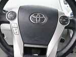 2014 Prius v Thumbnail 13