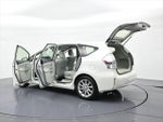 2014 Prius v Thumbnail 24