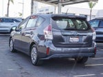 2015 Prius v Thumbnail 4