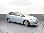 2012 Prius v Thumbnail 4