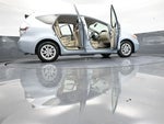 2012 Prius v Thumbnail 47