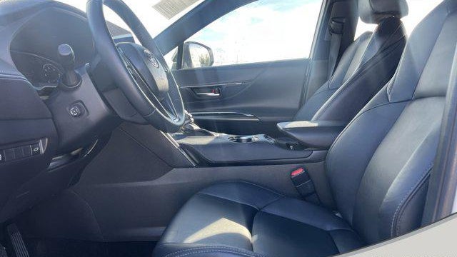 2024 Toyota Venza LE