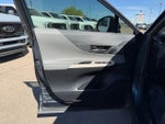 2021 Venza Thumbnail 11