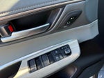 2021 Venza Thumbnail 12