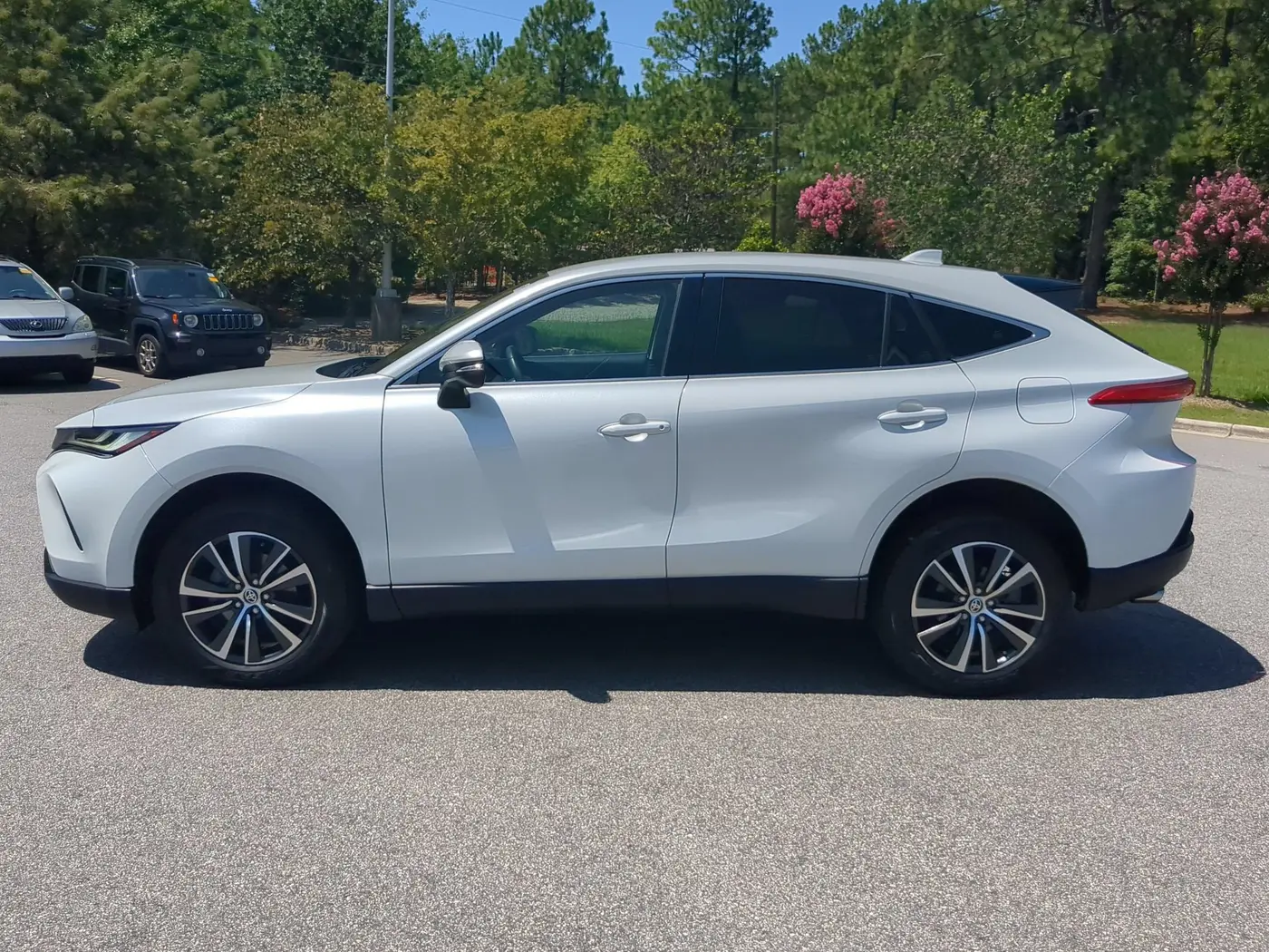 2023 Toyota Venza - $30,842