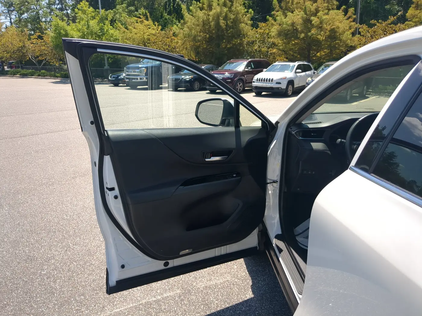 2023 Toyota Venza - $30,842