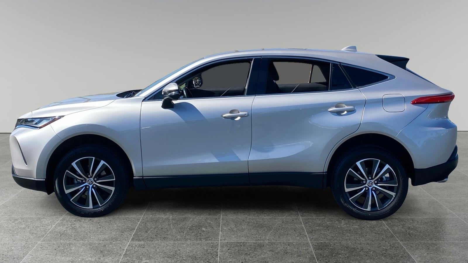 2024 Toyota Venza LE