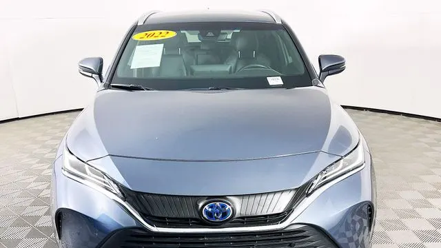 2022 Toyota Venza LE