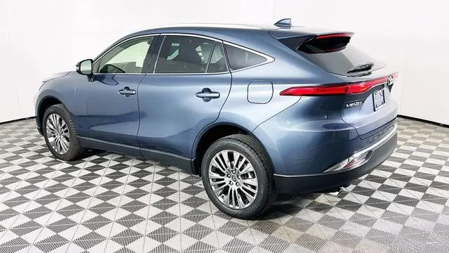 2022 Toyota Venza LE