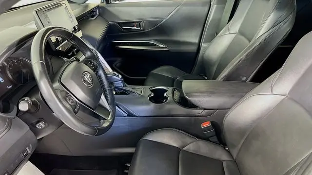 2022 Toyota Venza LE