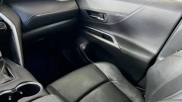 2022 Toyota Venza LE