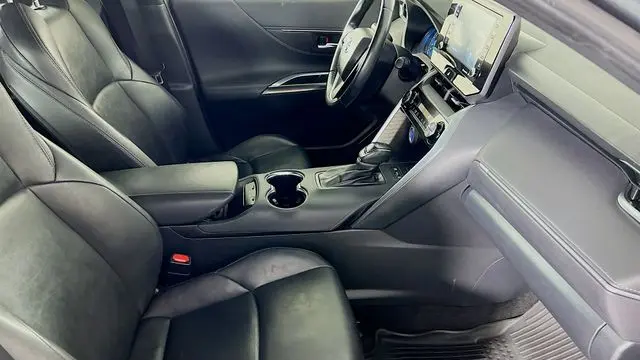 2022 Toyota Venza LE