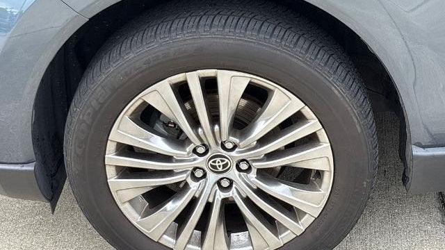 2022 Toyota Venza LE