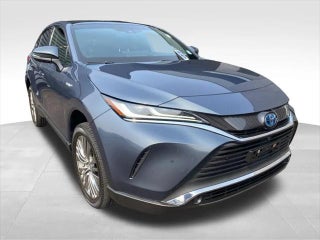 2021 Toyota Venza with Coastal Gray Metallic Exterior