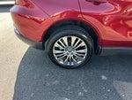 2021 Venza Thumbnail 11