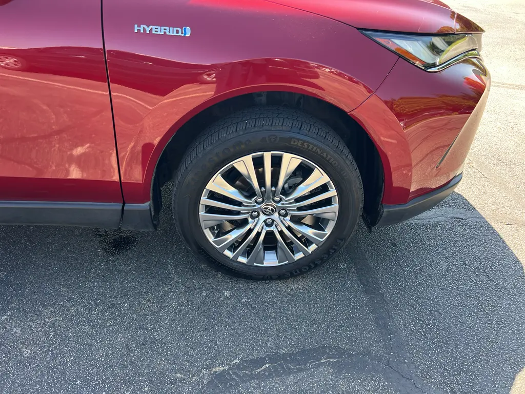 2021 Toyota Venza - $28,980