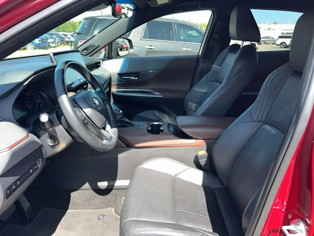 2021 Toyota Venza - $28,980