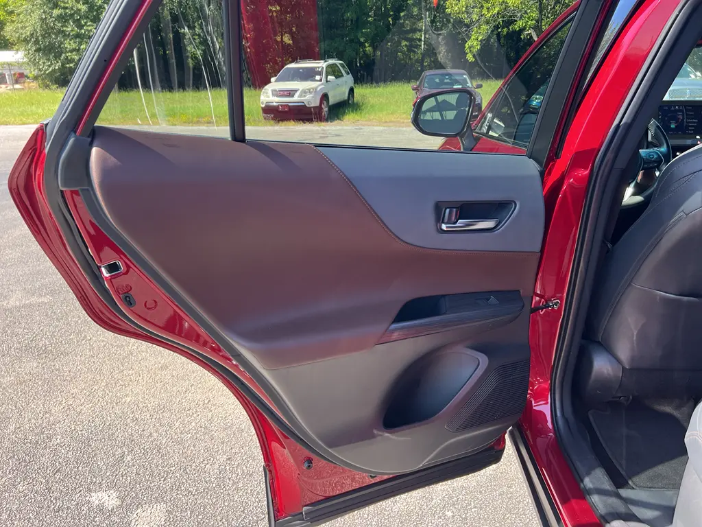 2021 Toyota Venza - $28,980