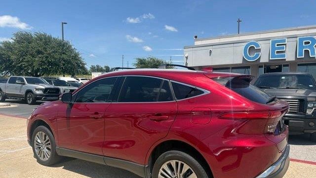 2023 Toyota Venza LE