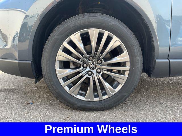 2024 Toyota Venza - $31,800