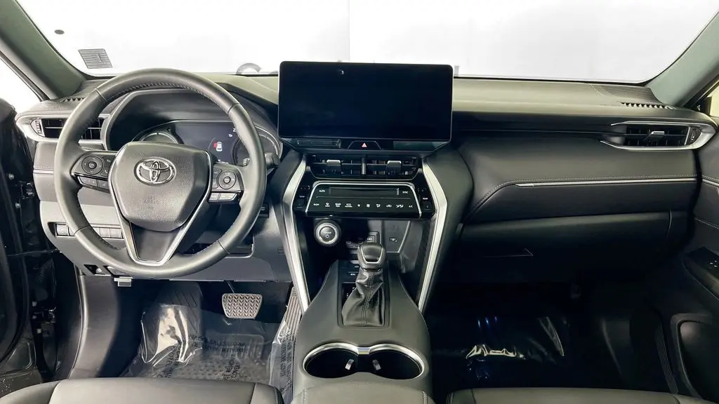 2024 Toyota Venza LE