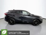 2024 Venza Thumbnail 21