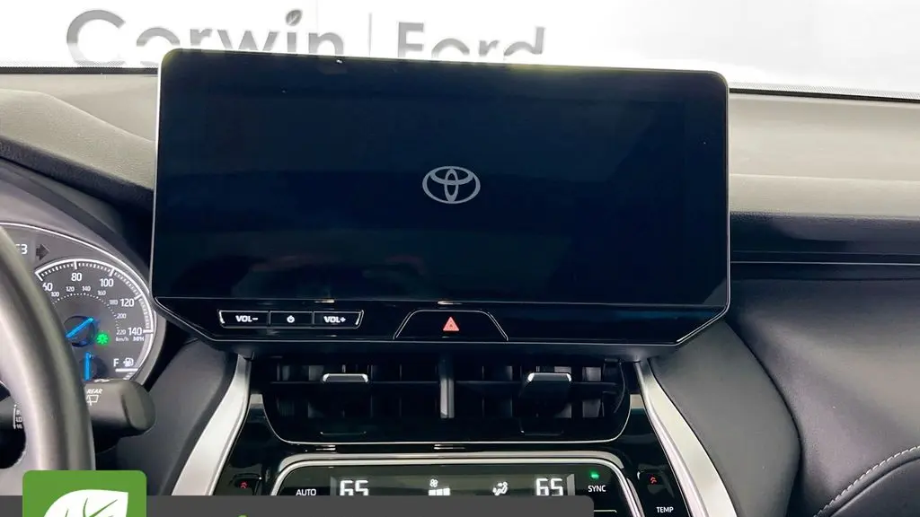 2024 Toyota Venza LE