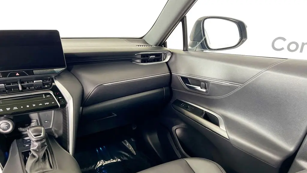 2024 Toyota Venza LE
