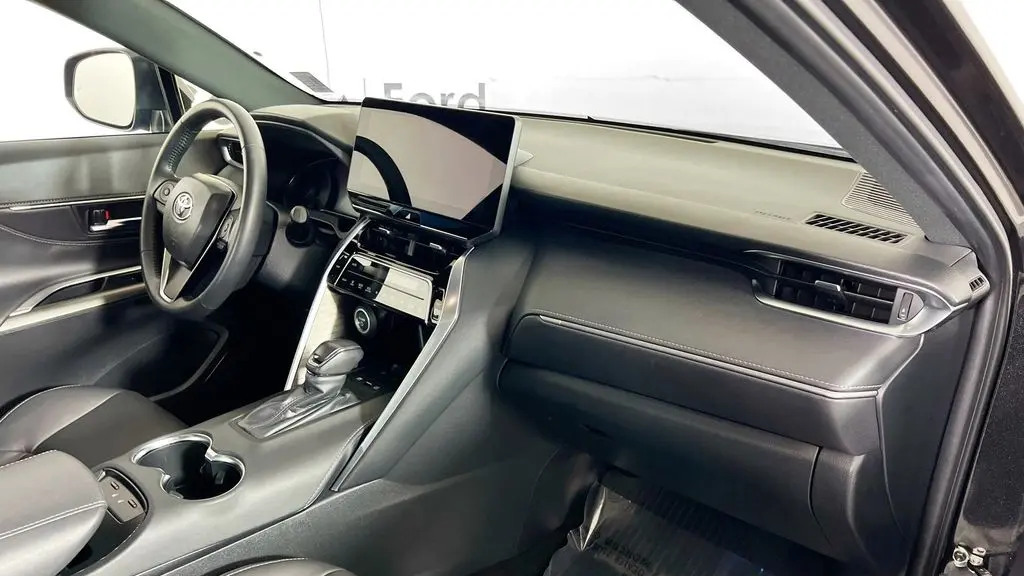 2024 Toyota Venza LE
