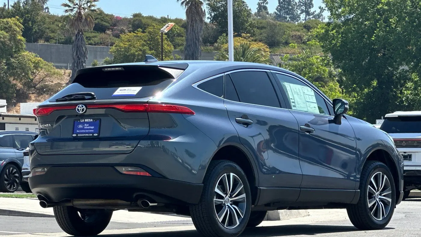 2023 Toyota Venza LE